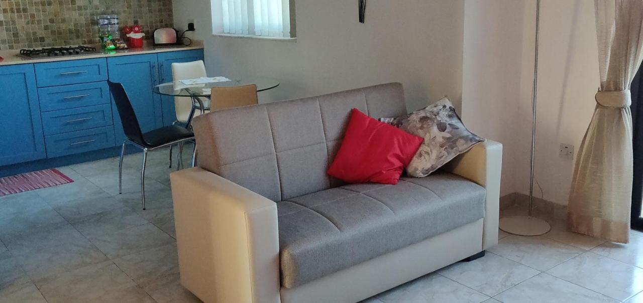 Panoramic Penthouse In Marsascala Which Enjoys Sea And Country Views Apartment Marsaskala Bagian luar foto