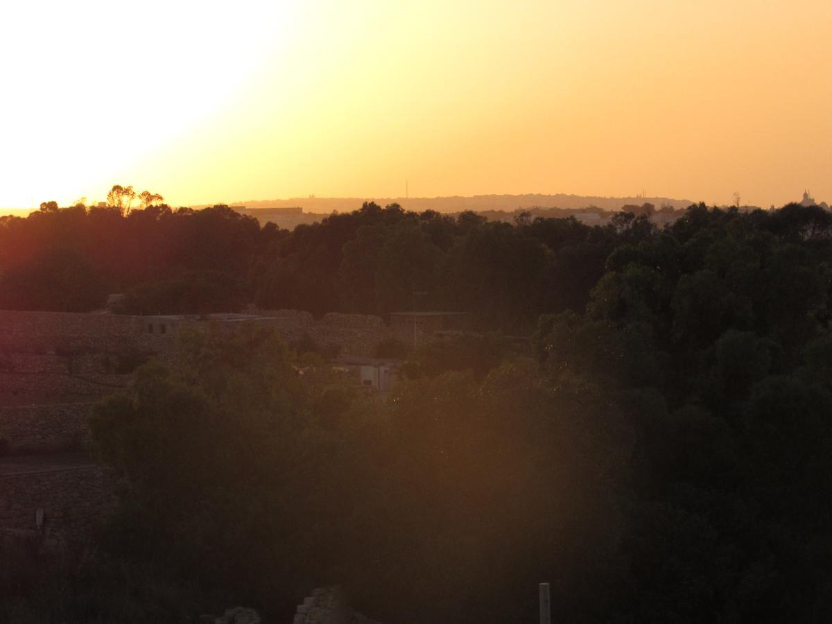 Panoramic Penthouse In Marsascala Which Enjoys Sea And Country Views Apartment Marsaskala Bagian luar foto