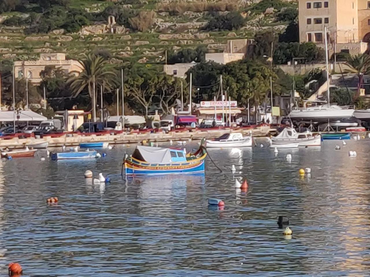 Panoramic Penthouse In Marsascala Which Enjoys Sea And Country Views Apartment Marsaskala Bagian luar foto
