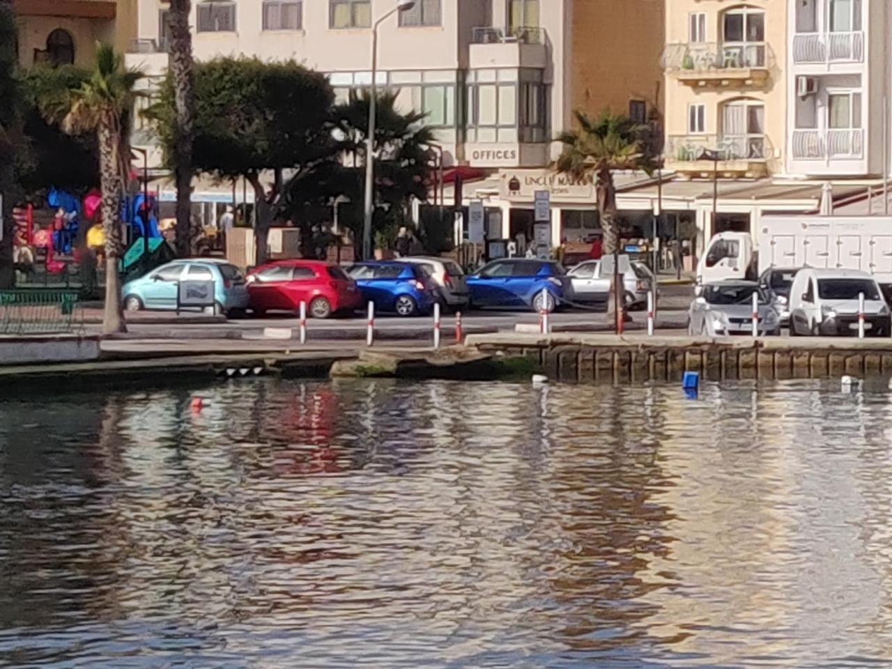 Panoramic Penthouse In Marsascala Which Enjoys Sea And Country Views Apartment Marsaskala Bagian luar foto
