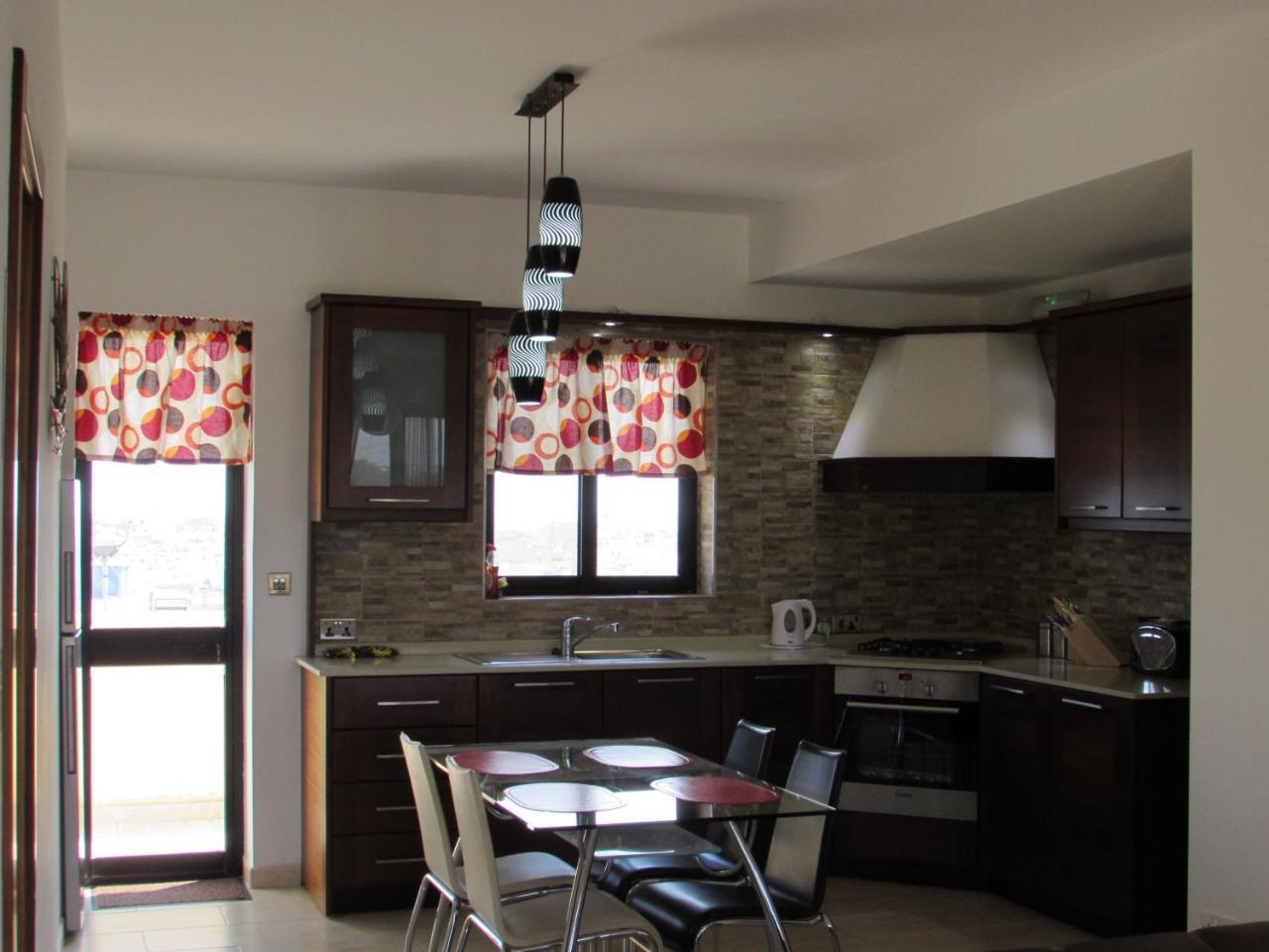 Panoramic Penthouse In Marsascala Which Enjoys Sea And Country Views Apartment Marsaskala Bagian luar foto