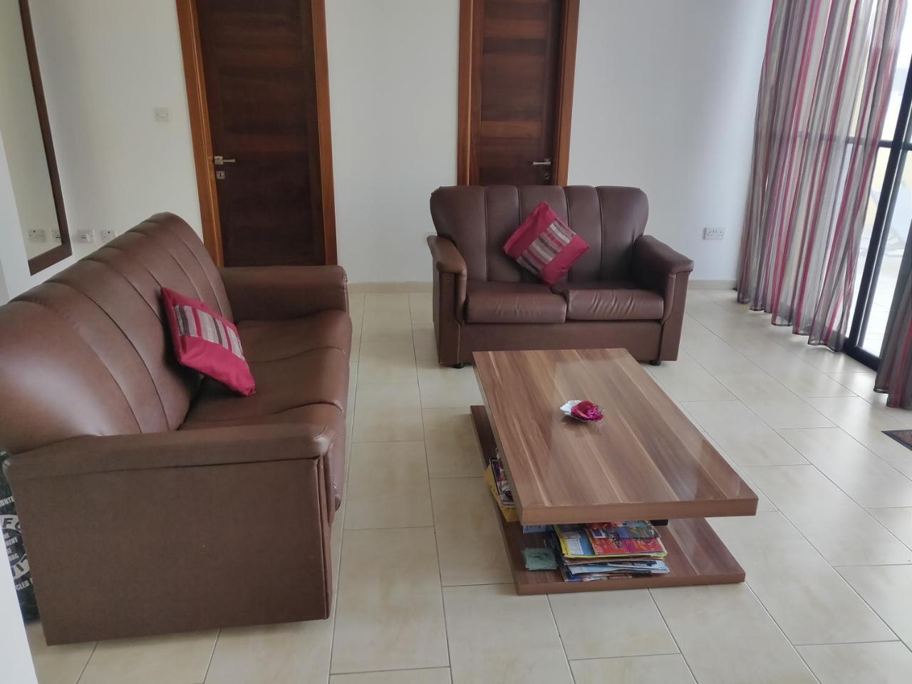 Panoramic Penthouse In Marsascala Which Enjoys Sea And Country Views Apartment Marsaskala Bagian luar foto