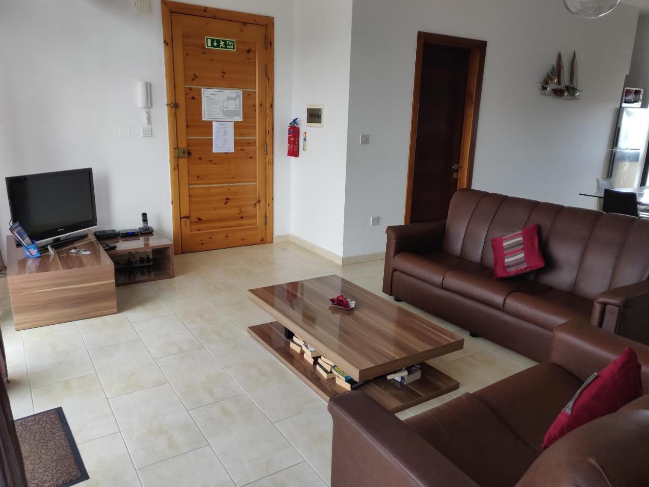 Panoramic Penthouse In Marsascala Which Enjoys Sea And Country Views Apartment Marsaskala Bagian luar foto