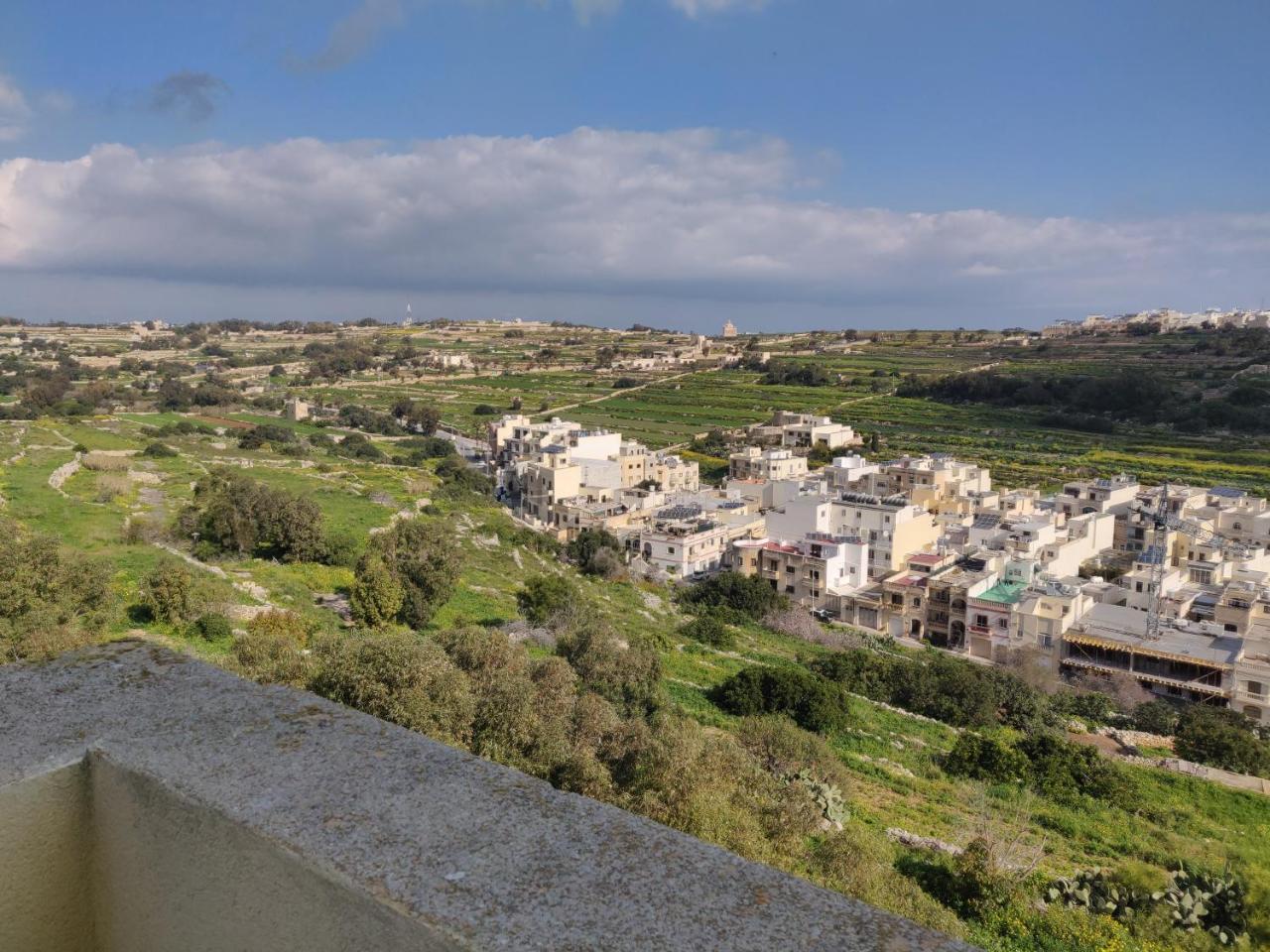 Panoramic Penthouse In Marsascala Which Enjoys Sea And Country Views Apartment Marsaskala Bagian luar foto